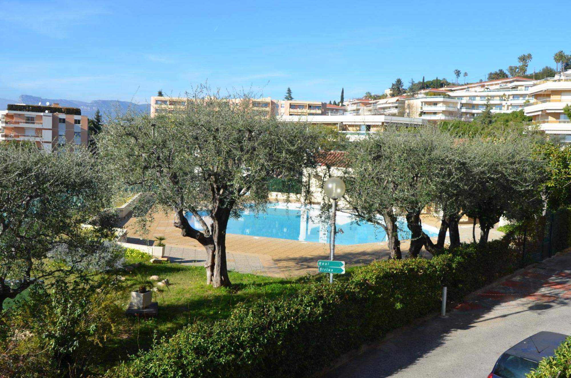 Plein Ciel - Appartement 5 Personnes Avec Piscine Sur La Corniche Fleurie A Ніцца Екстер'єр фото